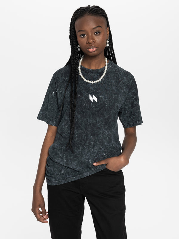 ESSENTIAL SHORT SLEEVE - SNOW BLACK WASH (6680522981548)